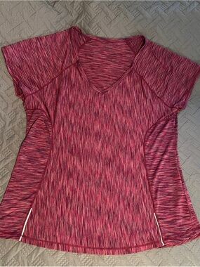 Women's Heathered Pink Short-Sleeve V-Neck Tee